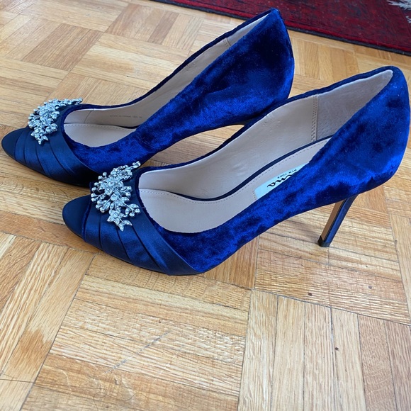 Women Shoes، - Picture 2 of 4